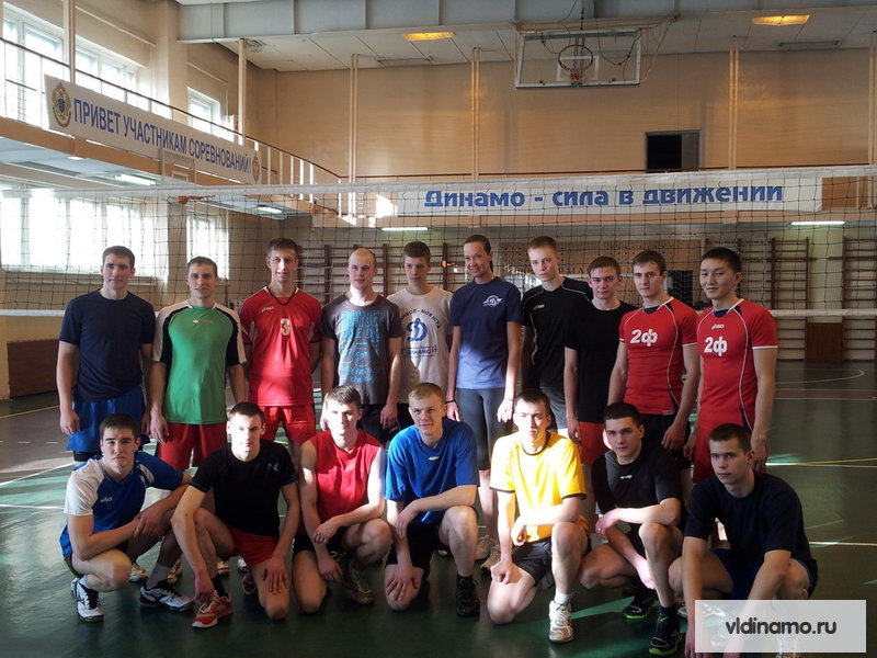 Дружба женского волейбольного клуба "Динамо" (Москва) с Голицынским пограничным институтом продолжается. 